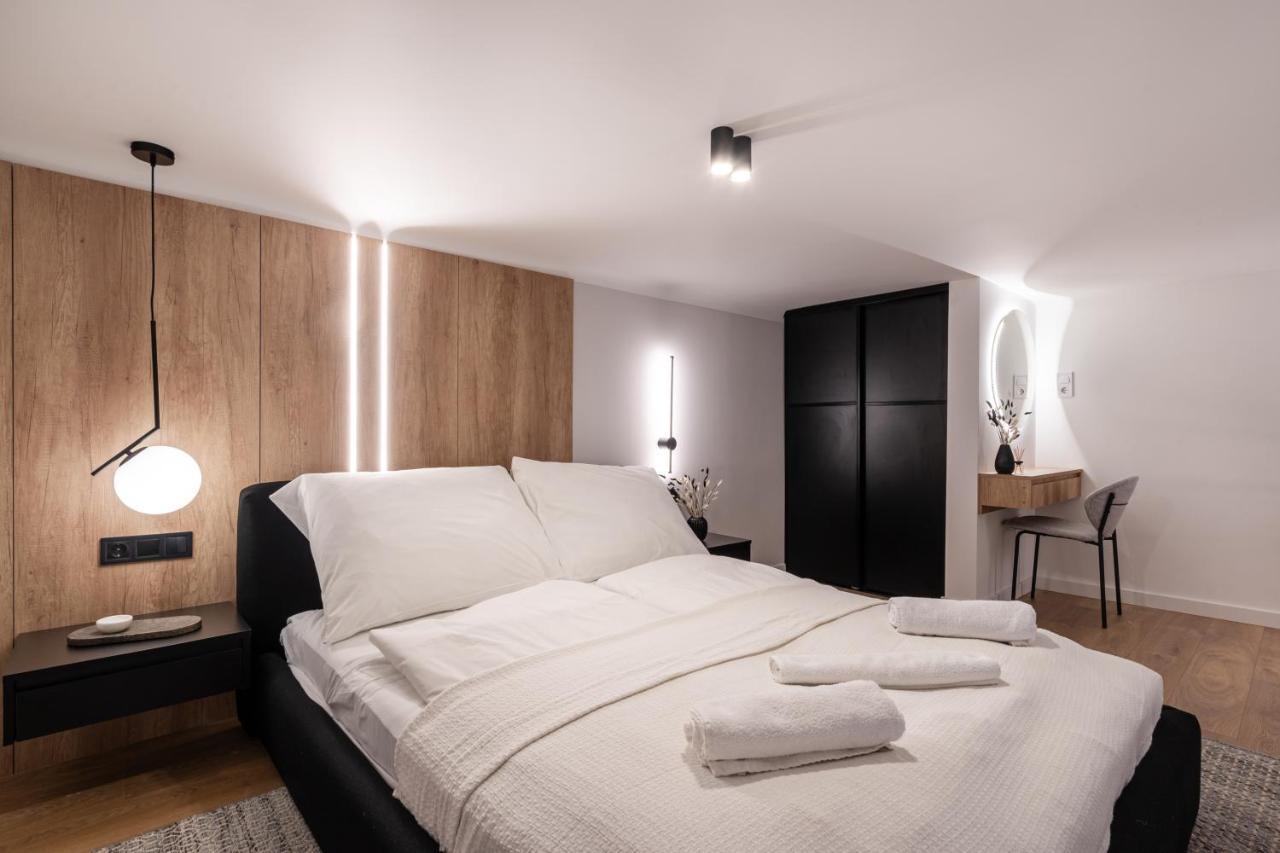 E56 - Grand Boulevard Heritage Residence - Best Location By Bqa Budapest Exterior photo